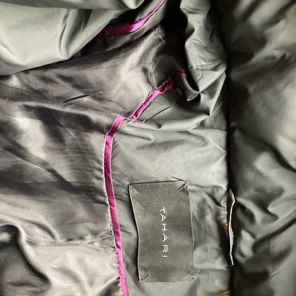 Tahari 'Elissa' Pillow Collar Hooded Down Puffer - Picture 6 of 7